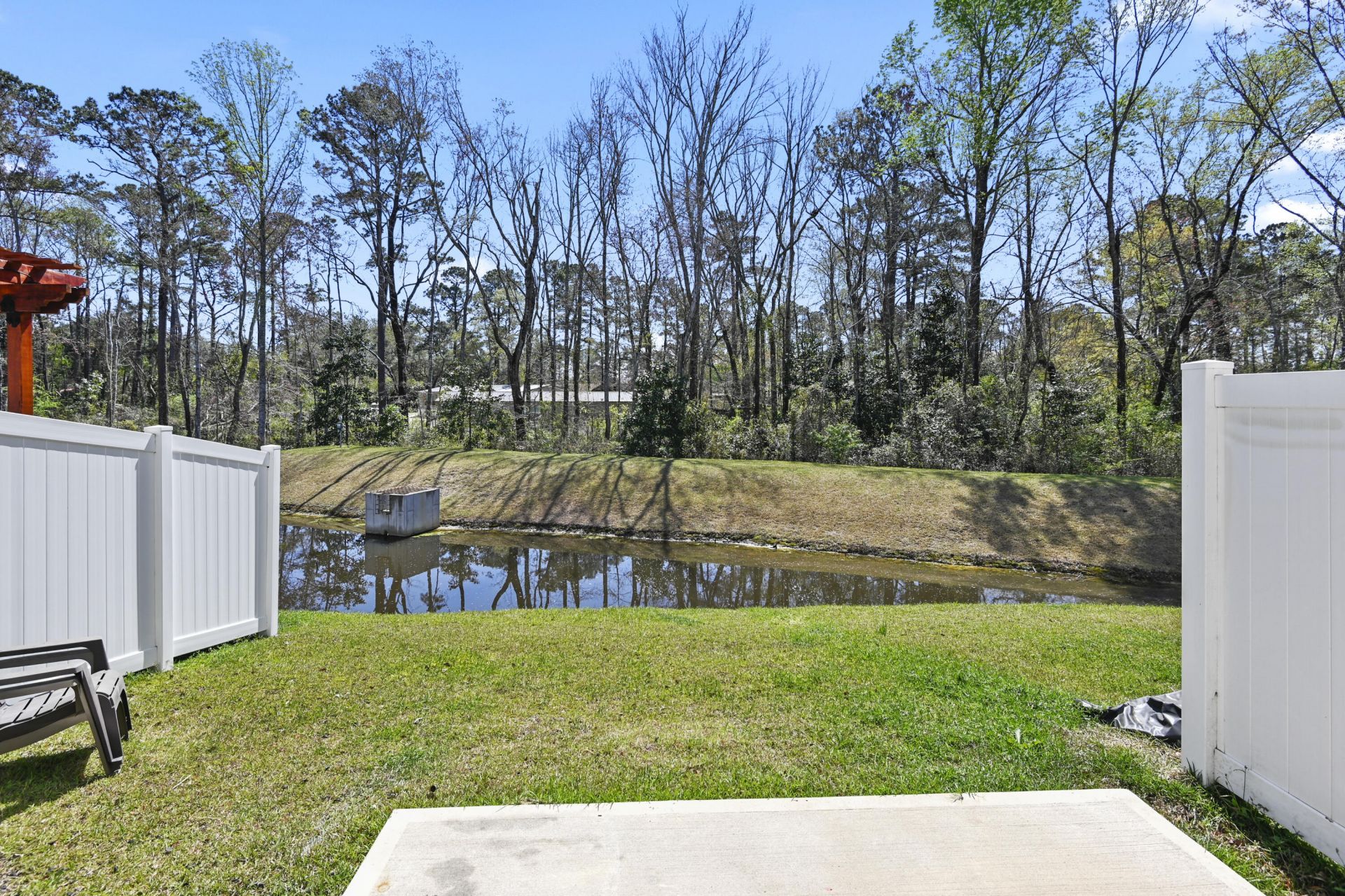 163 Rosefield Court Photo 29