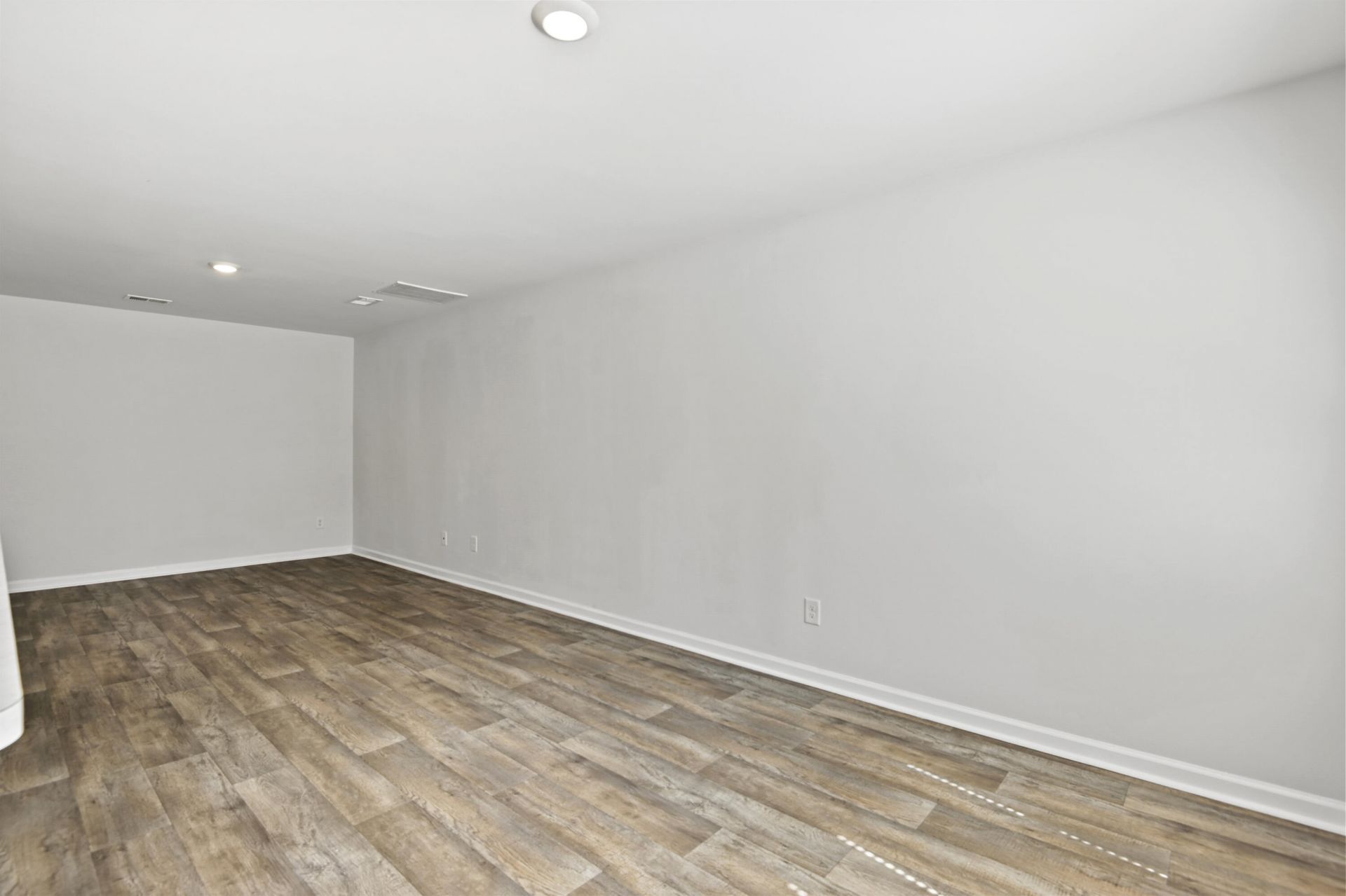 163 Rosefield Court Photo 5