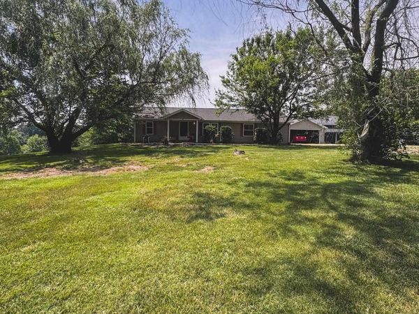 4415 S Pine Ridge Road, Birdseye, IN 47513
