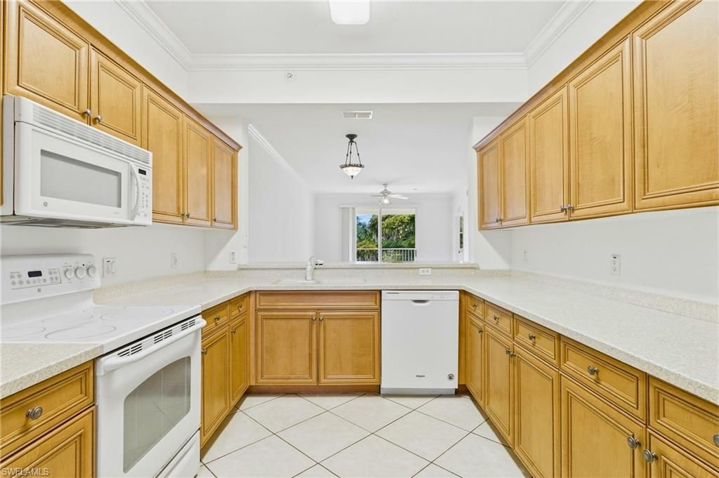 8251 Pathfinder Loop, Unit 632, Fort Myers, FL 33919 Photo