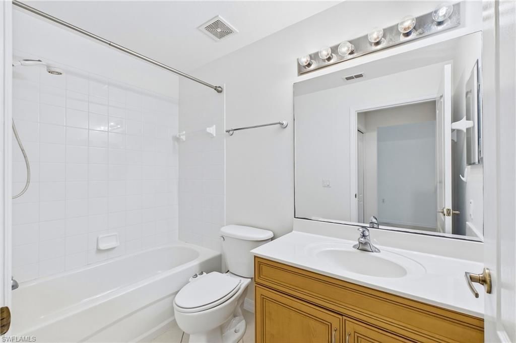 8251 Pathfinder Loop, Unit 632, Fort Myers, FL 33919 Photo