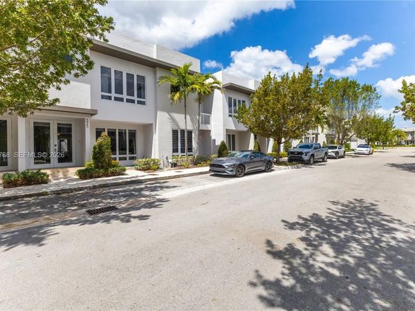 6440 NW 103rd Psge, Unit Rear, Doral, FL 33178