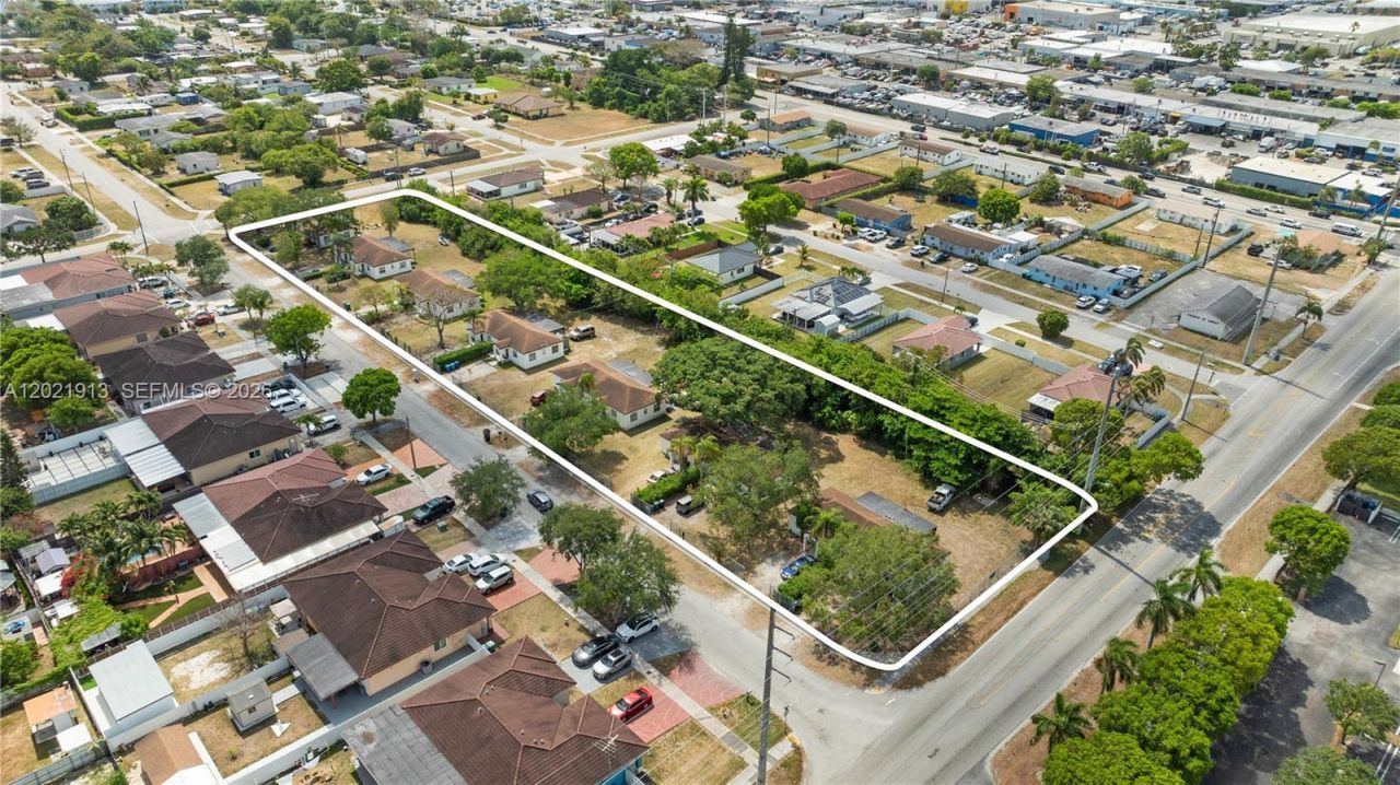 10544 SW 182nd St , Miami, FL 33157 Photo