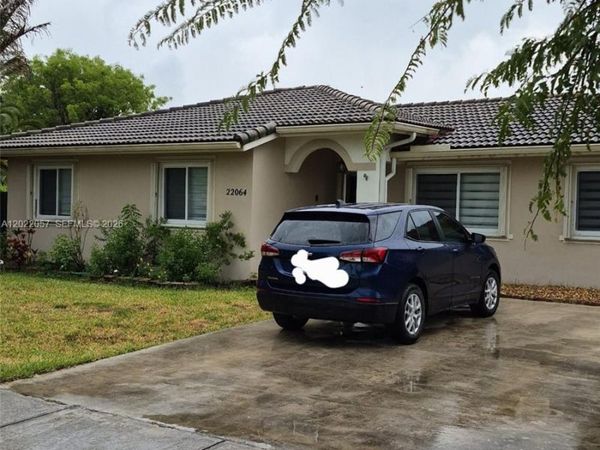 22064 SW 125th Ave , Miami, FL 33170