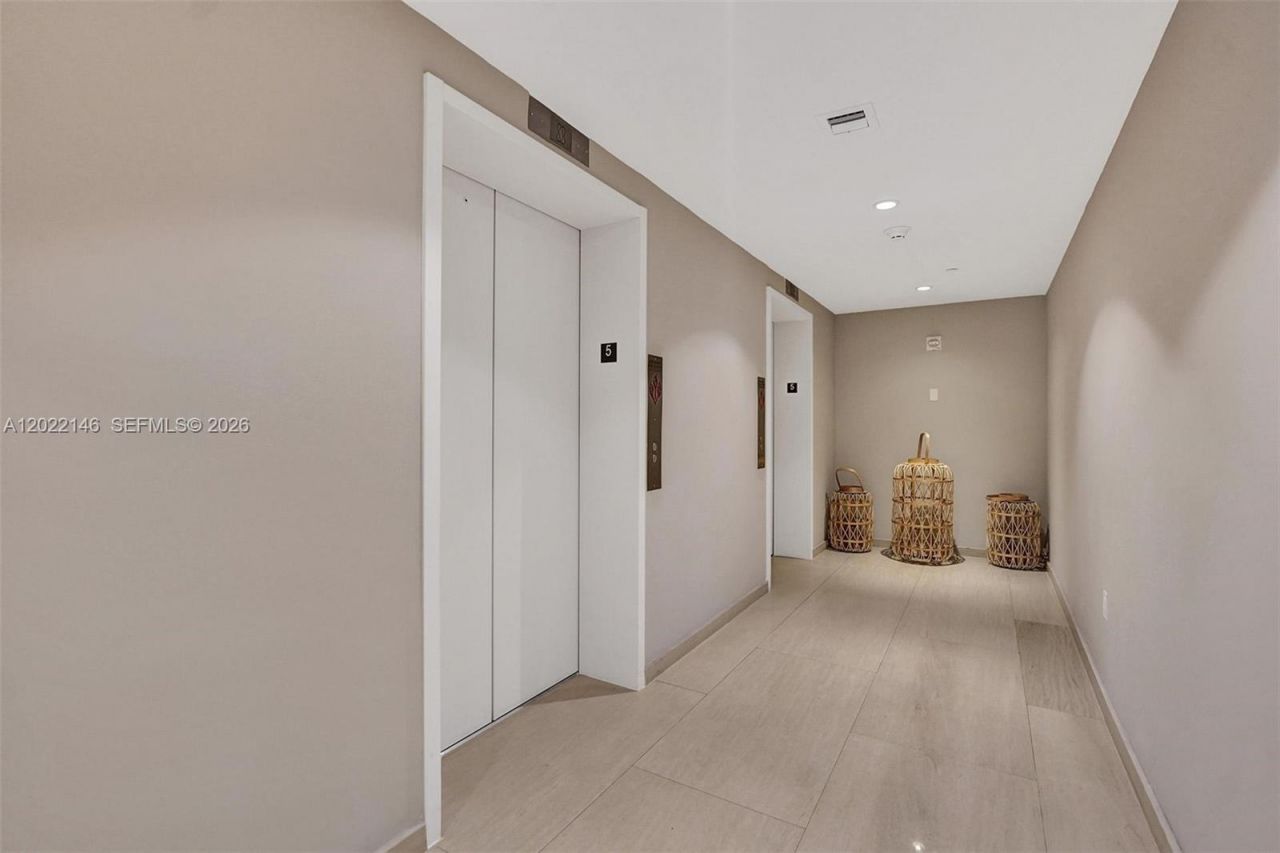 401 N Birch Rd , Unit 514, Fort Lauderdale, FL 33304 Photo