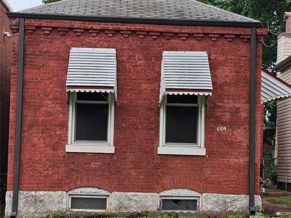6104 Idaho Avenue , St Louis, MO 63111