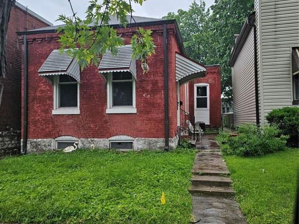 6104 Idaho Avenue , St Louis, MO 63111