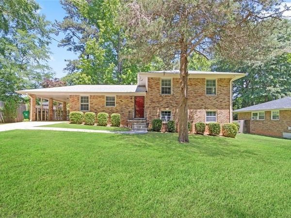 3724 Gloucester Drive , Tucker, GA 30084