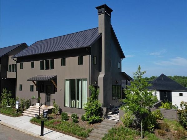 1210 Lupo Loop , Chattahoochee Hills, GA 30268