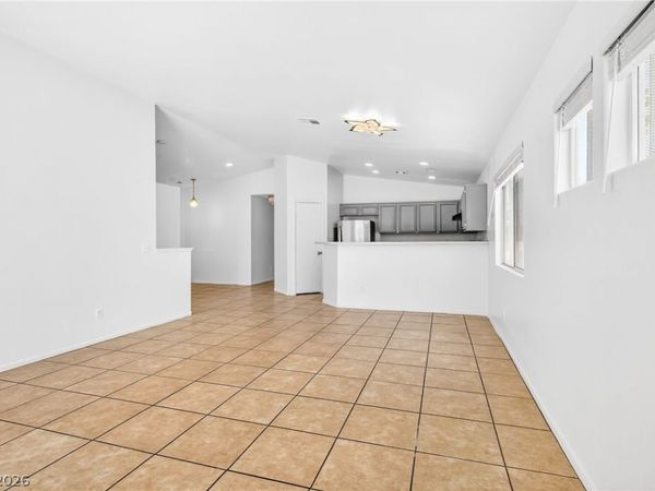 5683 Halvern Avenue , Las Vegas, NV 89110