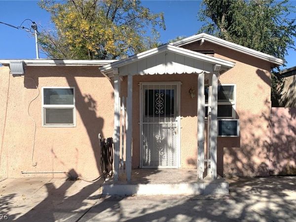 2613 Valley Street , Las Vegas, NV 89101