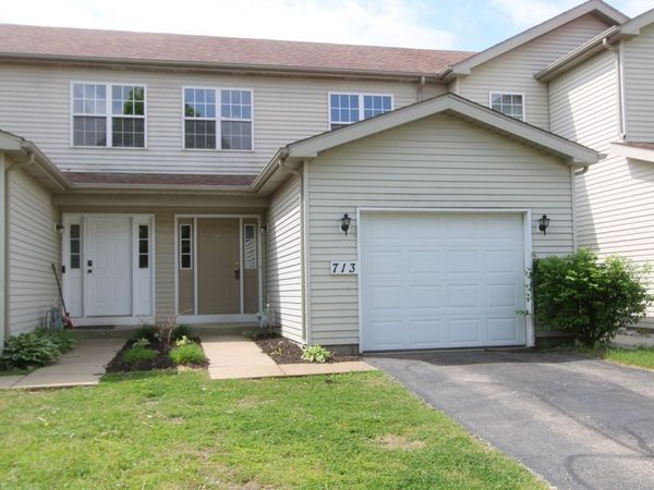 713 Carlisle Drive , Woodstock, IL 60098