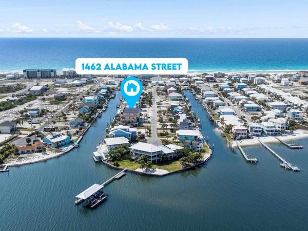 1462 Alabama St, Navarre Beach, FL 32566