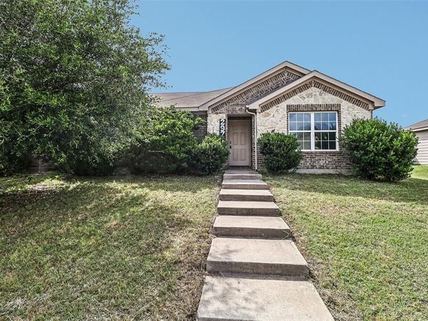 2979 Driftwood Lane, Lancaster, TX 75146