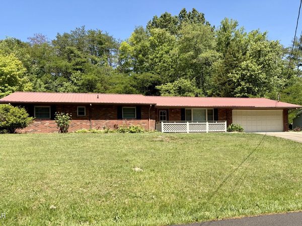 827 Murphy Road, Sevierville, TN 37862
