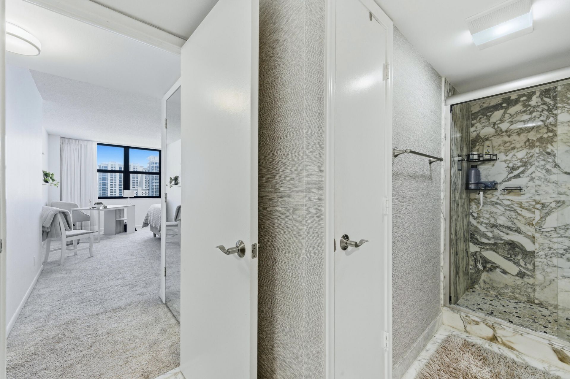 3400 N Ocean Drive, Unit 1207, Riviera Beach, FL 33404 Photo