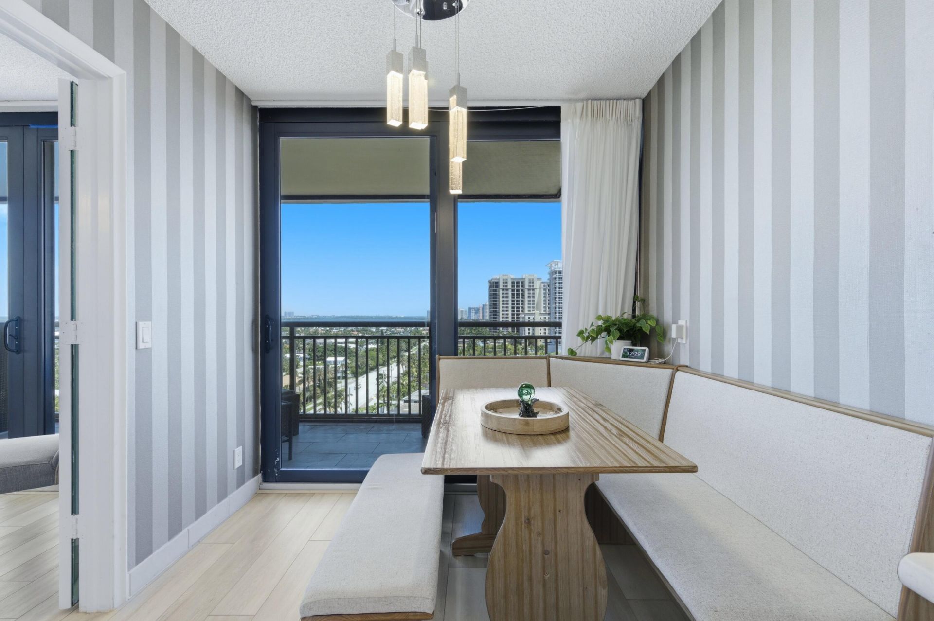 3400 N Ocean Drive, Unit 1207, Riviera Beach, FL 33404 Photo