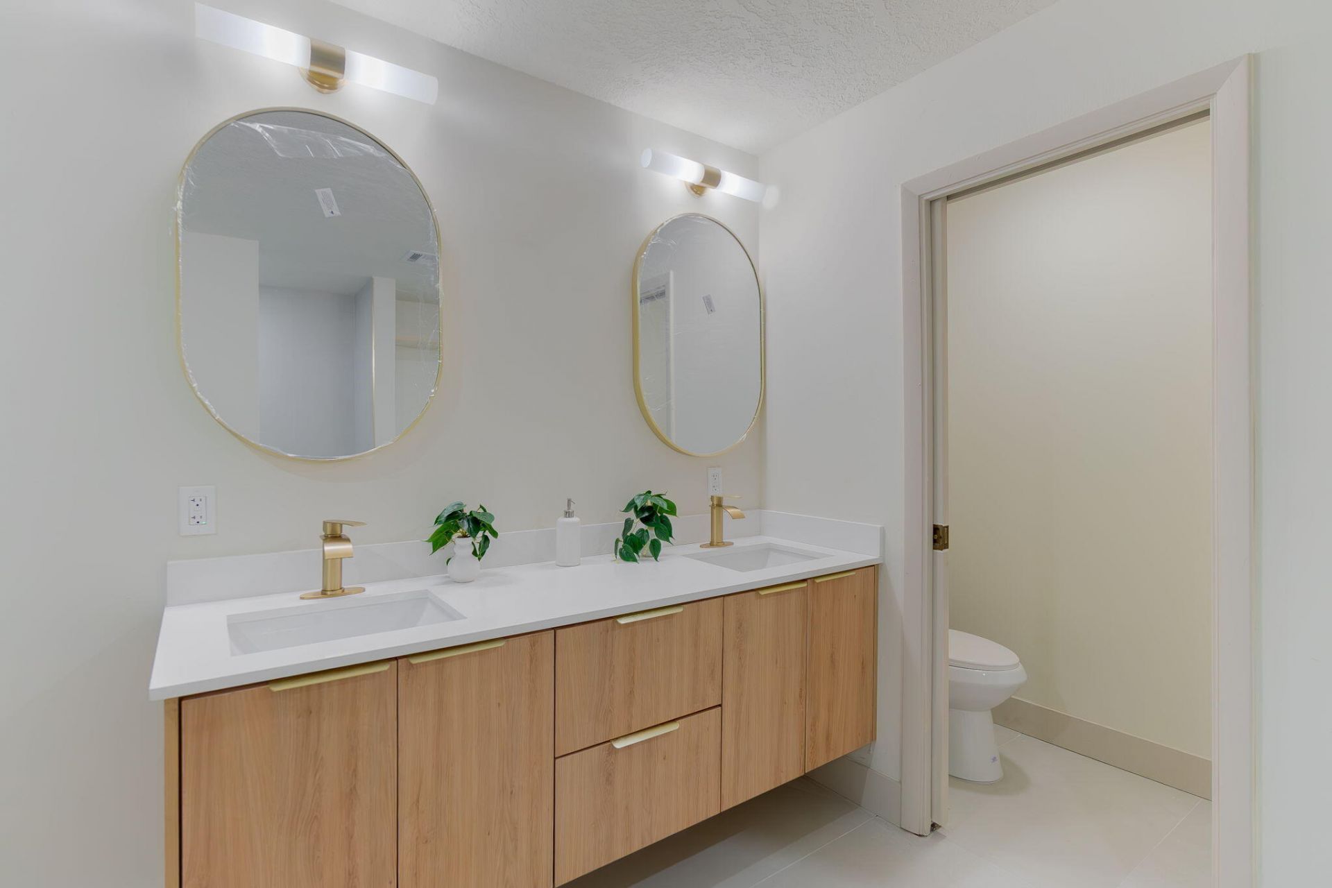 2880 Gettysburg Lane, West Palm Beach, FL 33409 Photo