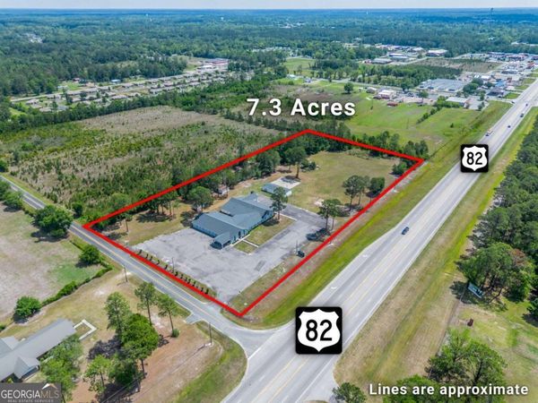 128 University Boulevard, Waycross, GA 31503