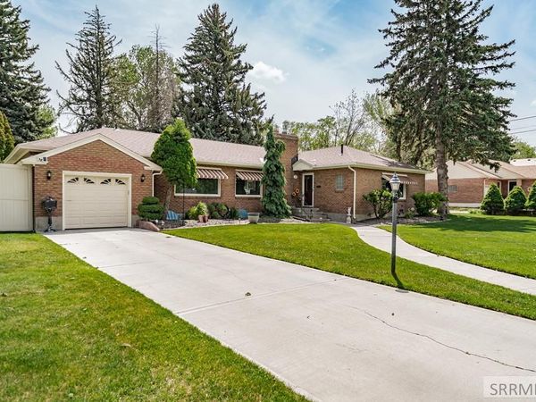 1715 Calkins Avenue, IDAHO FALLS, ID 83402