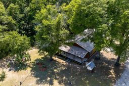 1131 Hickory Drive photo 4