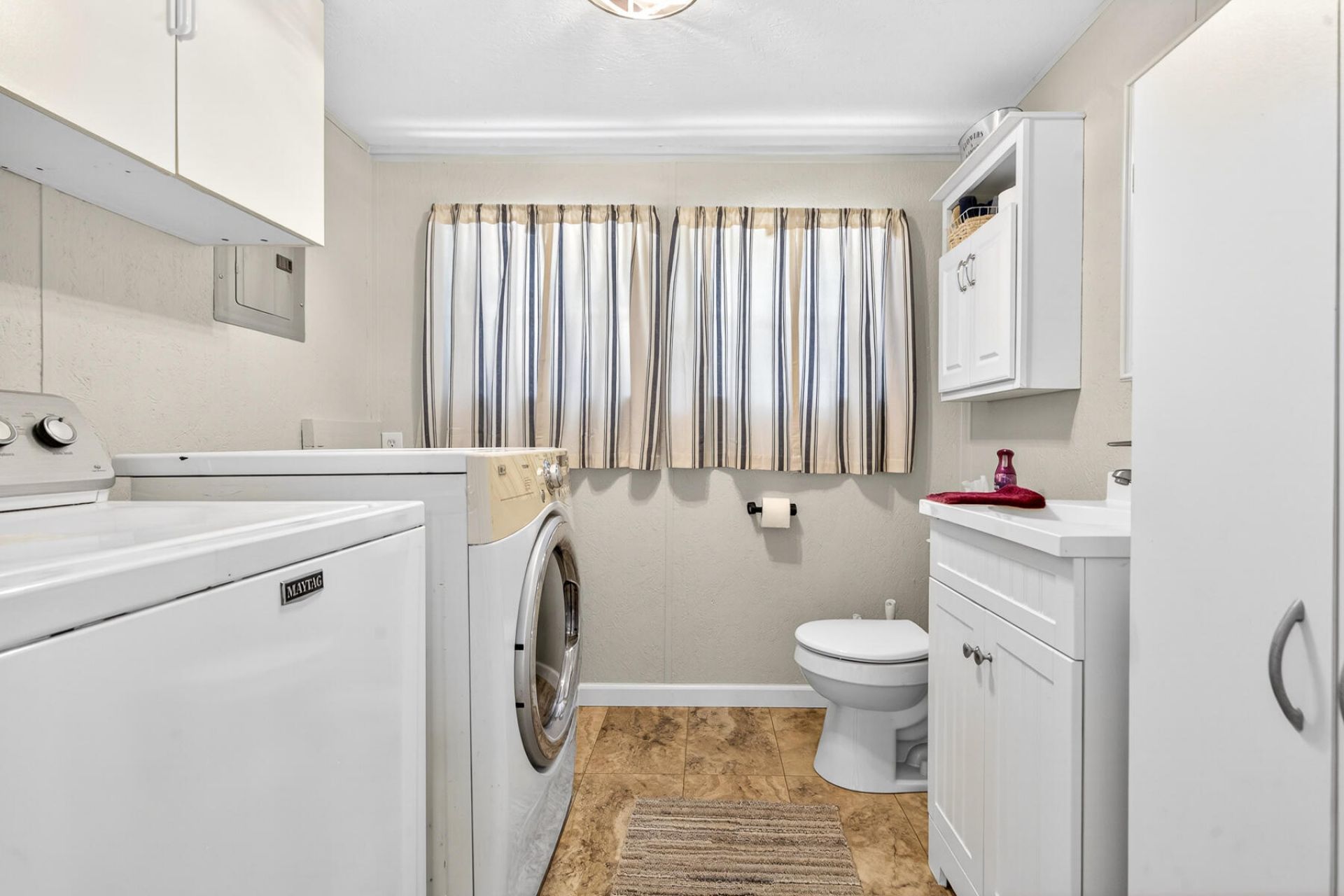 1131 Hickory Drive Photo 43