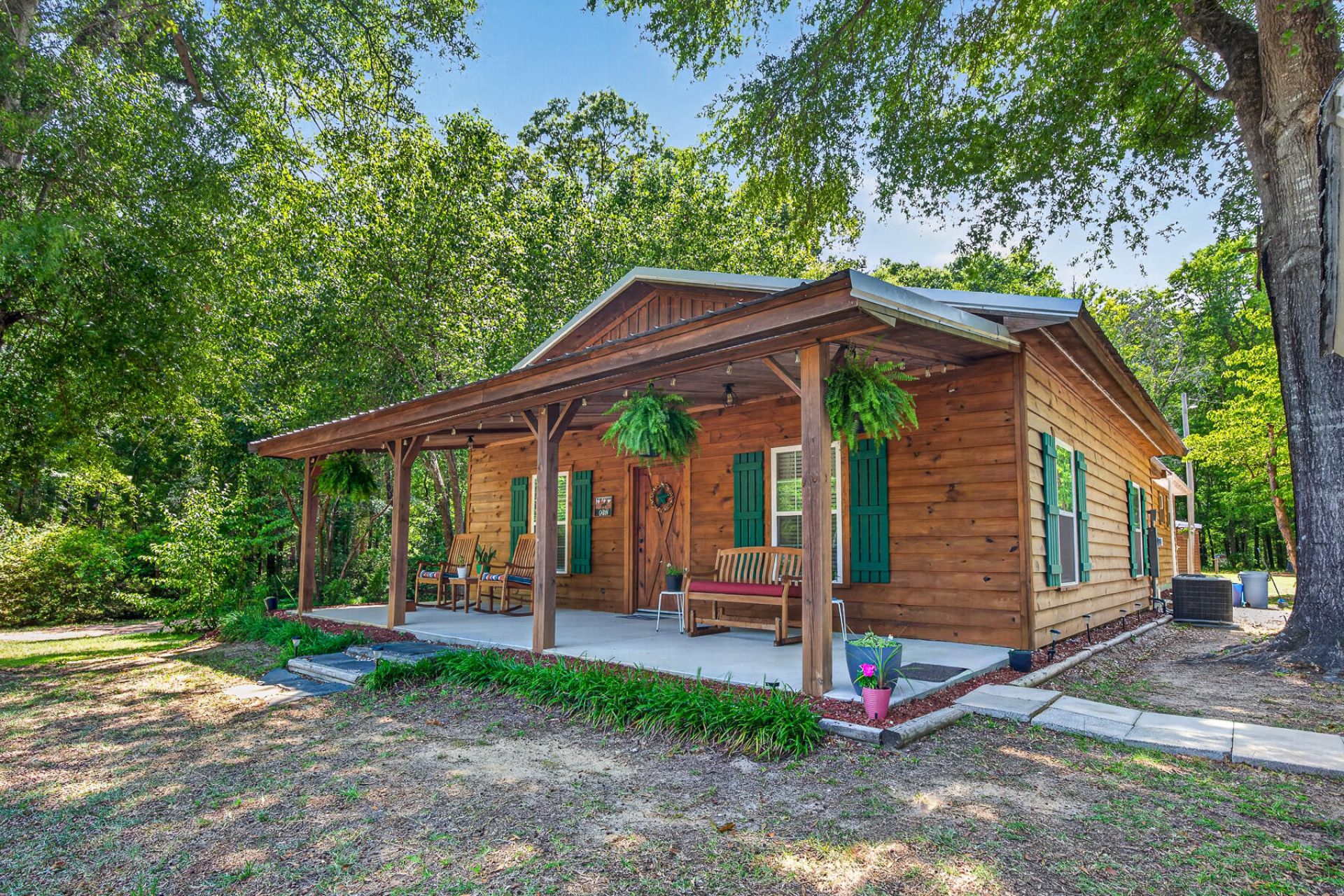1131 Hickory Drive Photo 6