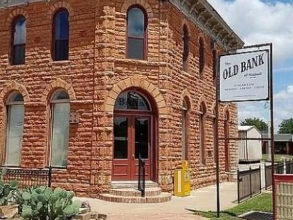 106 N Main Street, Mulhall, OK 73063