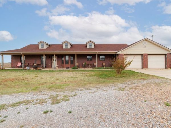 910 1st Street, Elgin, OK 73538