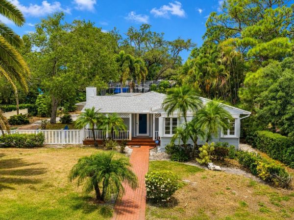 220 LYNDHURST STREET, DUNEDIN, FL 34698