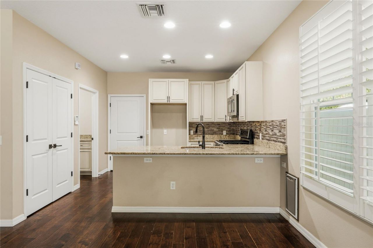 276 W Bay Avenue, Longwood, FL 32750 Photo