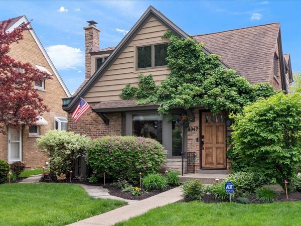 4947 Estes Avenue , Skokie, IL 60077