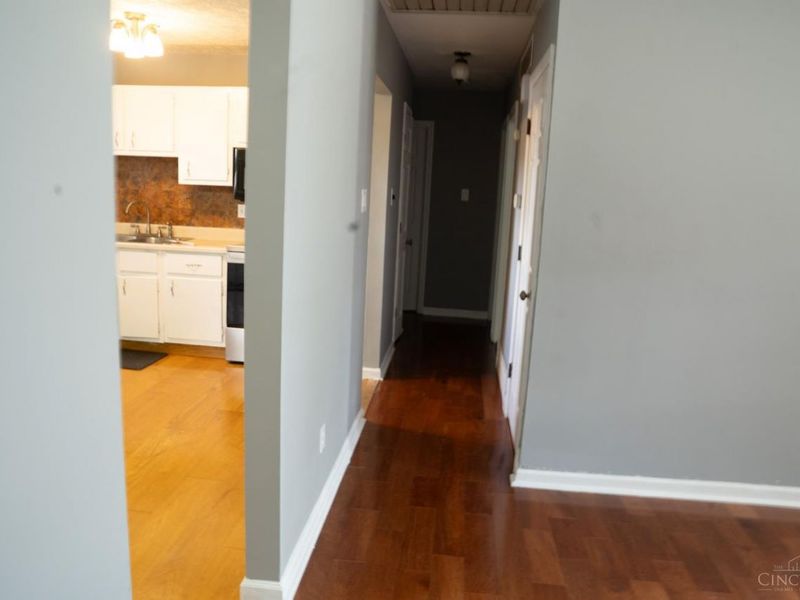 3148 Rockacres Court, Cincinnati, OH 45239 Photo 9