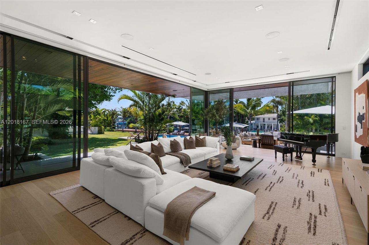 1420 W 23rd St , Miami Beach, FL 33140 Photo