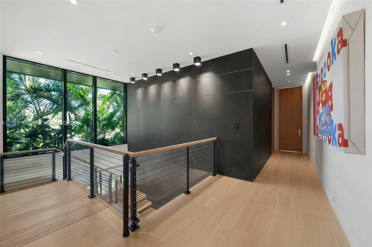 1420 W 23rd St , Miami Beach, FL 33140 Photo