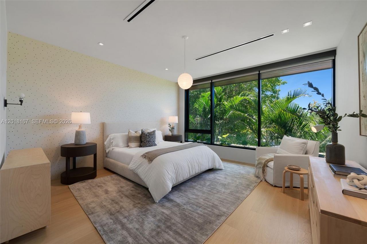 1420 W 23rd St , Miami Beach, FL 33140 Photo