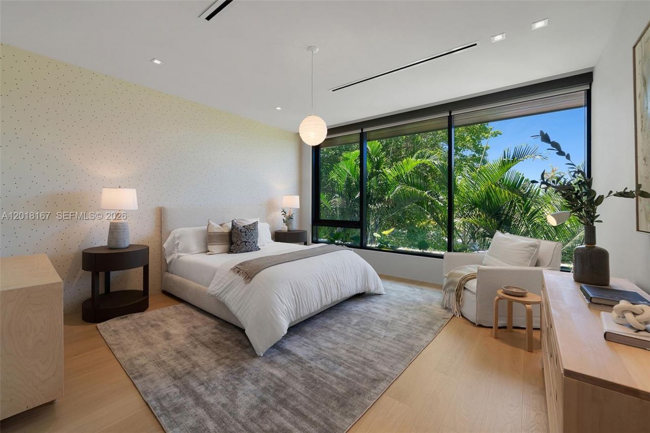 1420 W 23rd St, Miami Beach, FL 33140 Photo