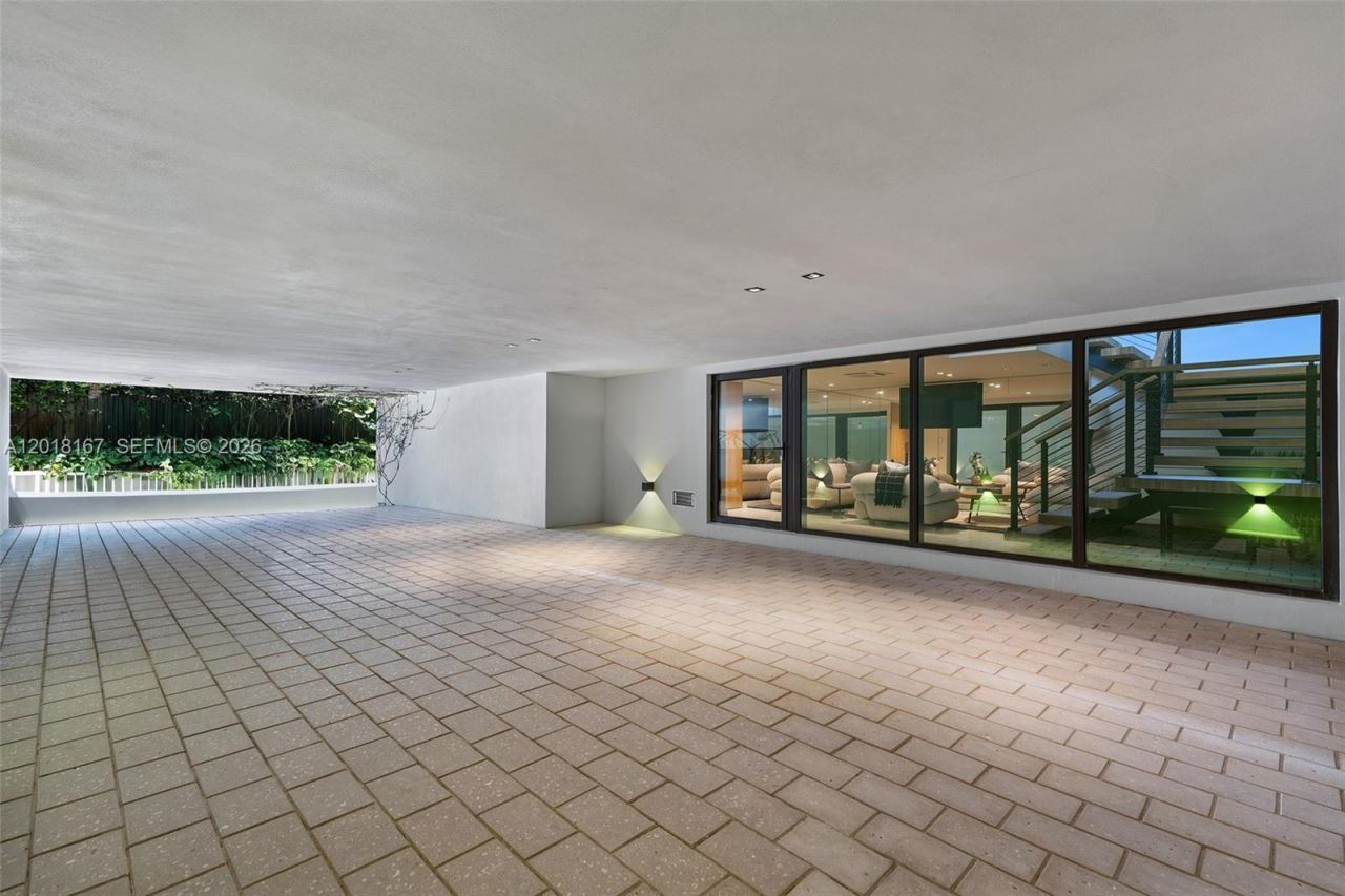 1420 W 23rd St , Miami Beach, FL 33140 Photo