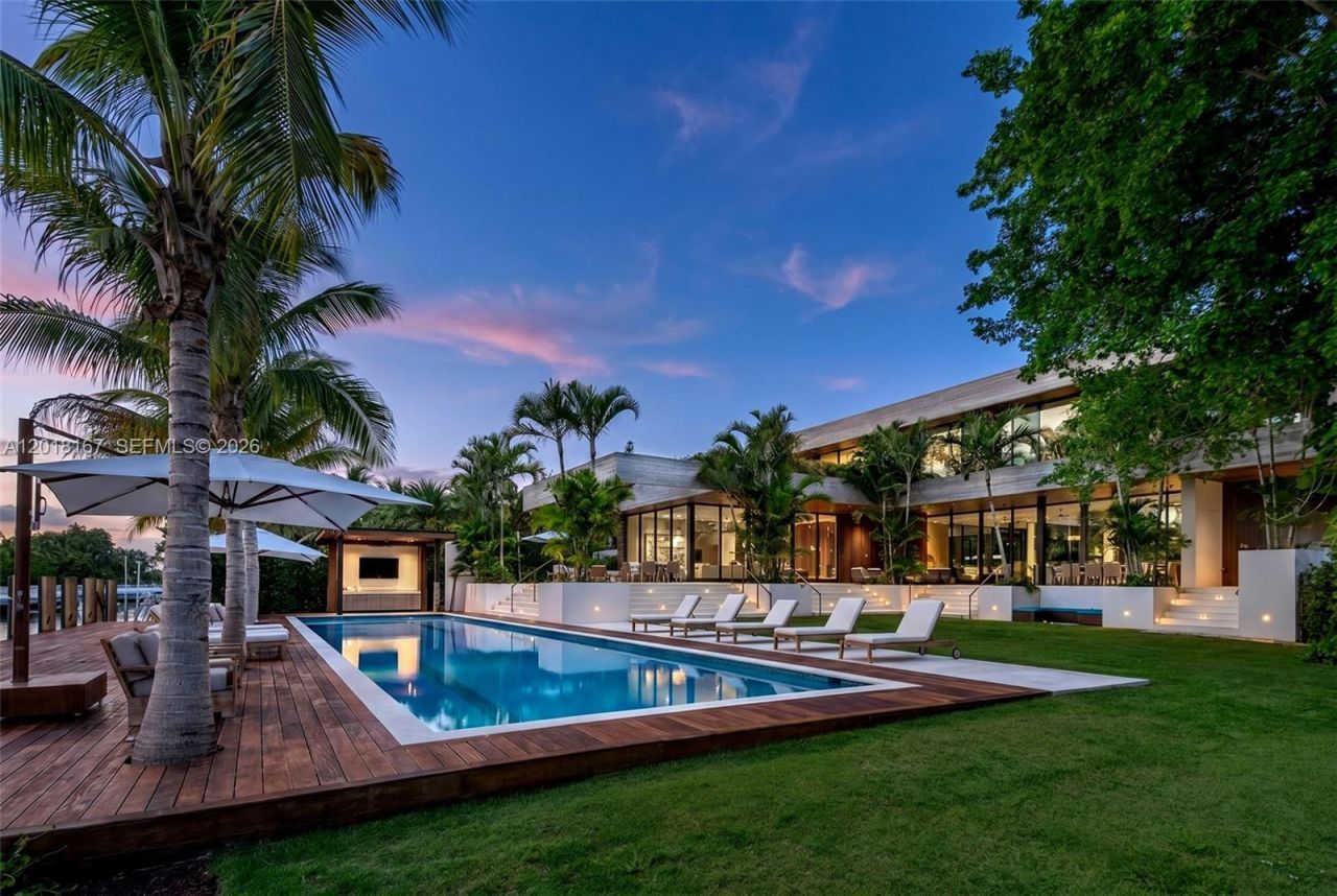 1420 W 23rd St , Miami Beach, FL 33140 Photo
