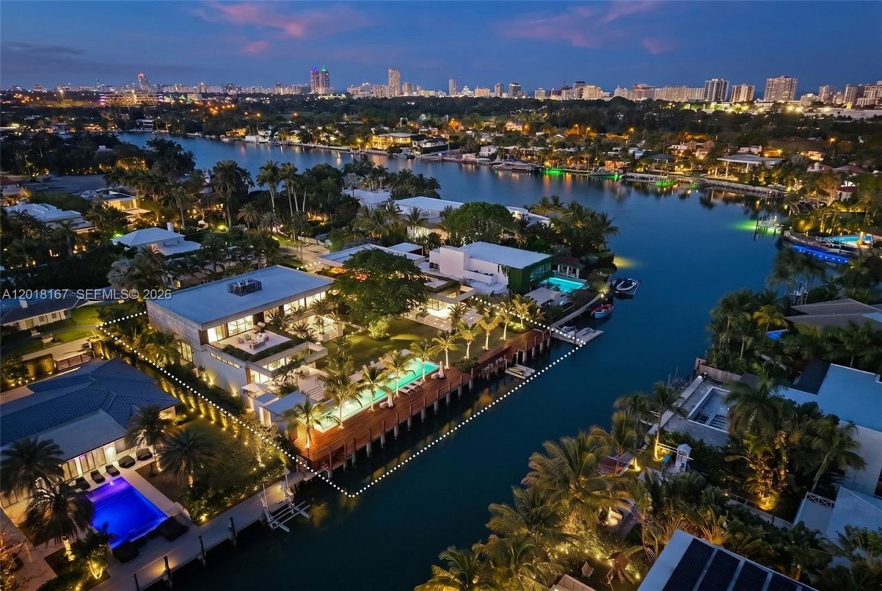 1420 W 23rd St , Miami Beach, FL 33140 Photo