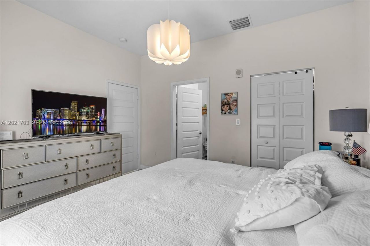 8015 NW 104th Ave, Unit 3, Doral, FL 33178 Photo