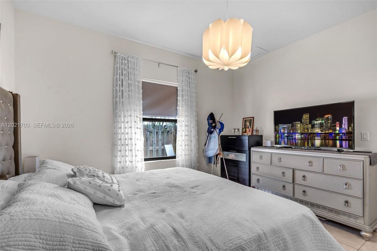 8015 NW 104th Ave, Unit 3, Doral, FL 33178 Photo