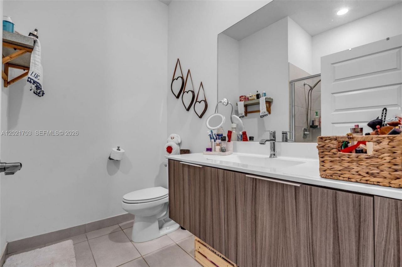 8015 NW 104th Ave, Unit 3, Doral, FL 33178 Photo