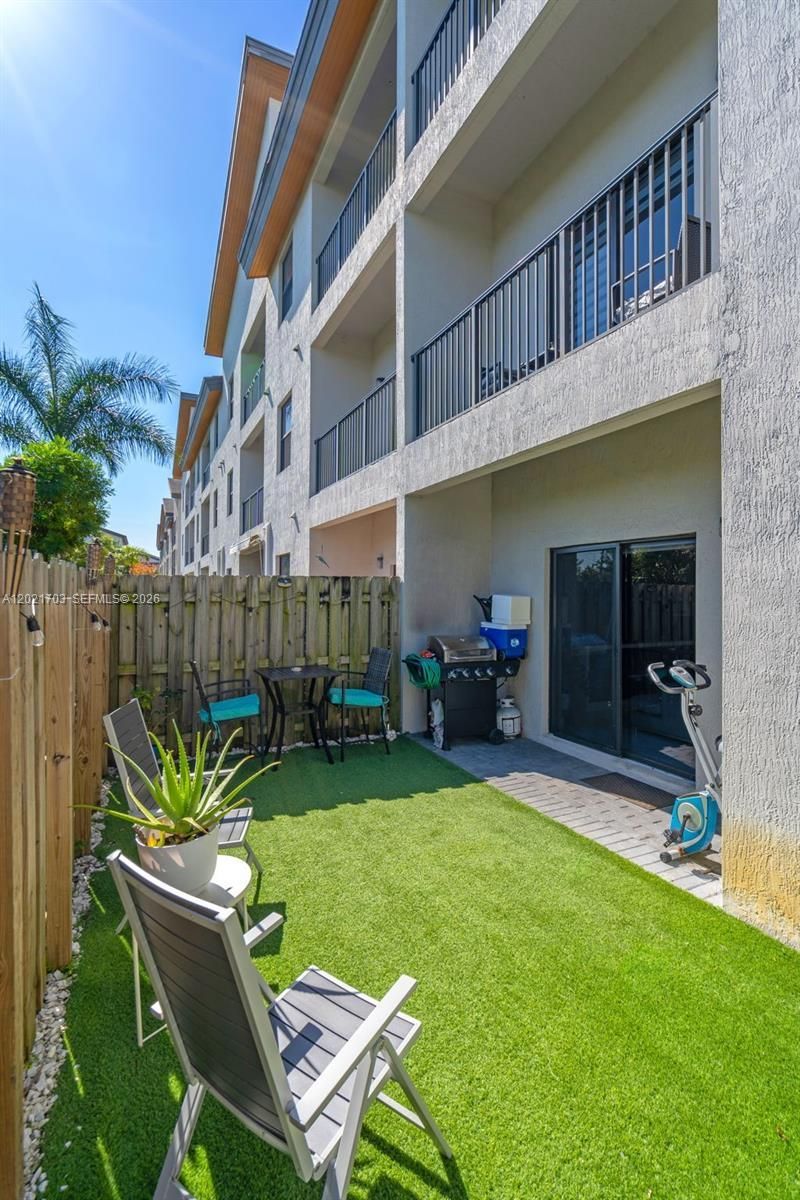 8015 NW 104th Ave, Unit 3, Doral, FL 33178 Photo