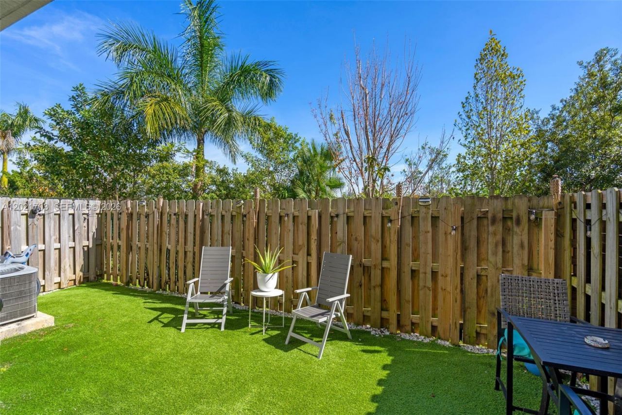 8015 NW 104th Ave, Unit 3, Doral, FL 33178 Photo
