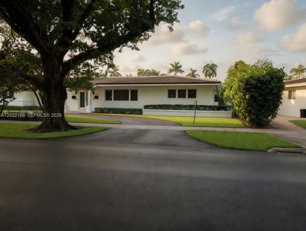 5314 Orduna Dr , Unit 5314, Coral Gables, FL 33146 Photo