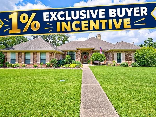 111 Trailwood Road, Enchanted Oaks, TX 75156