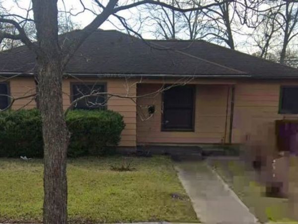 7334 Thurow , Houston, TX 77087