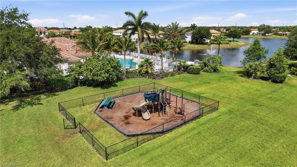 1451 Weeping Willow Ct, Cape Coral, FL 33909 Photo