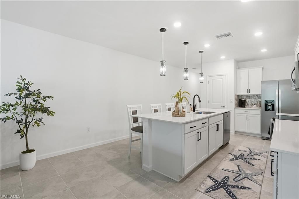 1451 Weeping Willow Ct, Cape Coral, FL 33909 Photo